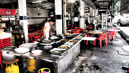 月紅传统家乡菜肴 YueHong Food - 77, Jalan Rangoon, George Town, 10400 George Town, Pulau Pinang, Malaysia