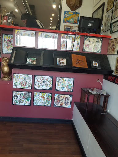 Tattoo Shop «Heroes & Ghosts Tattoo», reviews and photos, 3035 W Cary St, Richmond, VA 23221, USA
