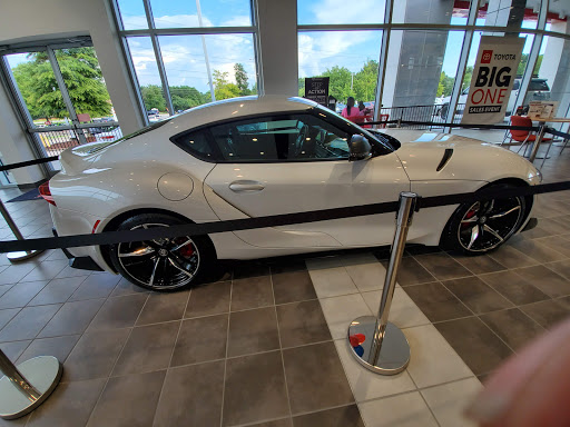 Honda Dealer «Leith Honda», reviews and photos, 3940 Capital Hills Dr, Raleigh, NC 27616, USA