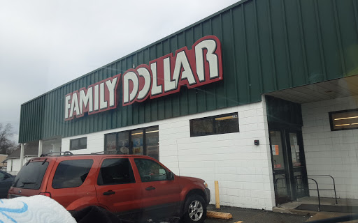 Dollar Store «FAMILY DOLLAR», reviews and photos, 722 S Harrison St, Shelbyville, IN 46176, USA