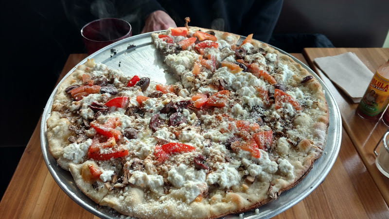 #12 best pizza place in Des Moines - Gusto Pizza Bar