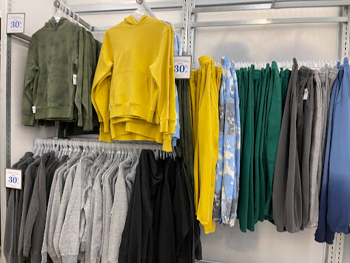 Clothing Store «Old Navy», reviews and photos, 1600 Saratoga Ave, San Jose, CA 95129, USA