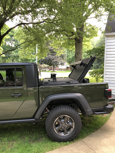 Truck Accessories Store «Car Gear», reviews and photos, 110 N Main St, Akron, OH 44308, USA