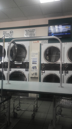 Laundry «Candy Clean Laundry», reviews and photos, 7100 Pines Blvd Suite 27, Pembroke Pines, FL 33024, USA