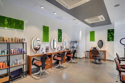 Christophe Nicolas Biot Maison de Coiffure à Paris