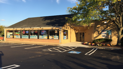 Silverbrook Wine and Liquor, 374 Boston Post Rd, Orange, CT 06477, USA, 