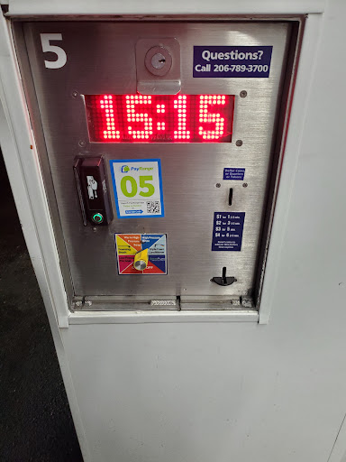 Self Service Car Wash «Brown Bear Car Wash», reviews and photos, 601 7th Ave, Kirkland, WA 98033, USA