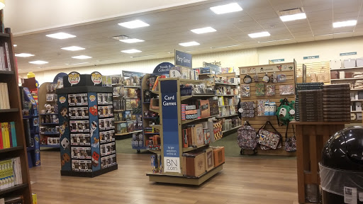 Book Store «Barnes & Noble Booksellers Fredericksburg/ Central Park», reviews and photos, 1220 Carl D. Silver Parkway, Fredericksburg, VA 22401, USA