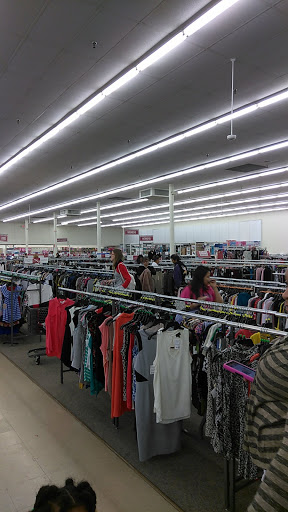 Clothing Store «Burlington Coat Factory», reviews and photos, 2035 S Robert St, West St Paul, MN 55118, USA