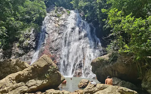 Na Muang Waterfalls image
