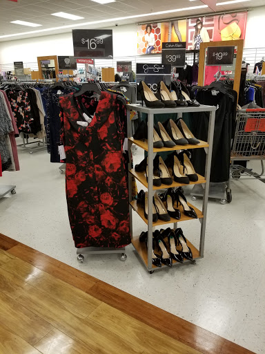 Department Store «T.J. Maxx & HomeGoods», reviews and photos, 715 E Dundee Rd, Palatine, IL 60074, USA