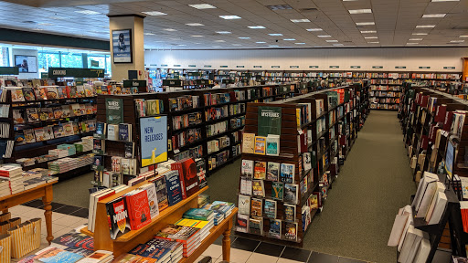 Book Store «Barnes & Noble», reviews and photos, 200 S Gary Ave, Bloomingdale, IL 60108, USA