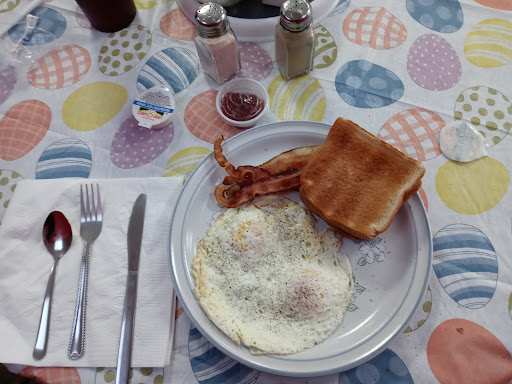 American Restaurant «Two Dads Cafe n Catering», reviews and photos, 301 E Sullivan St, Kingsport, TN 37660, USA