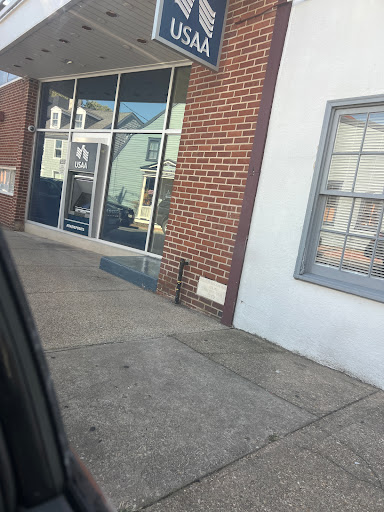 Bank «USAA Financial Center», reviews and photos