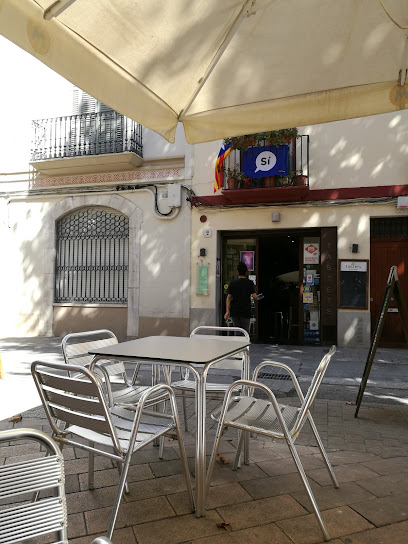Tastets - Plaza, Plaça de Miró de Montgrós, 2, 08800 Vilanova i la Geltrú, Barcelona, Spain