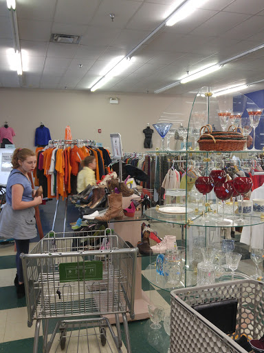 Thrift Store «Goodwill», reviews and photos