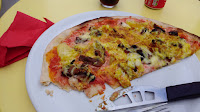Plats et boissons du Restaurant Pizza Mr'A ( Chez Helene ) à Boulogne-sur-Gesse - n°1