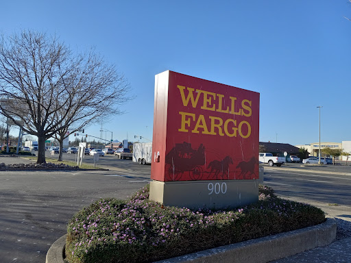 Bank «Wells Fargo Bank», reviews and photos