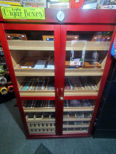 Tobacco Shop «The Boo-tique Smoke Shop & Vapor», reviews and photos, 676 N Main St, Wellington, OH 44090, USA