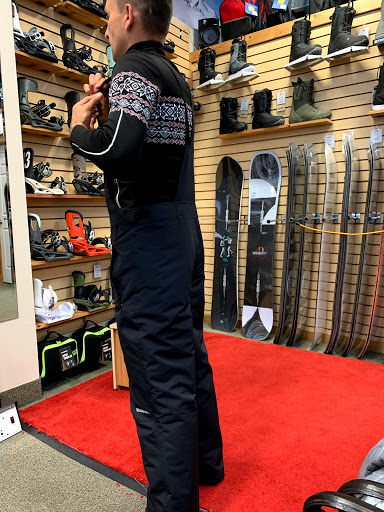 Sporting Goods Store «Peter Glenn Ski & Sports», reviews and photos, 900 Park Centre Blvd, Miami, FL 33169, USA