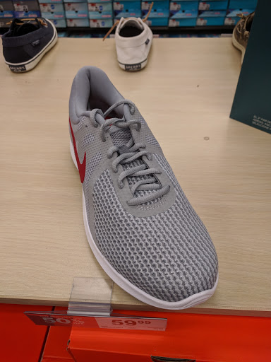 Shoe Store «Off Broadway Shoe Warehouse», reviews and photos, 13400 Jamboree Rd, Irvine, CA 92602, USA