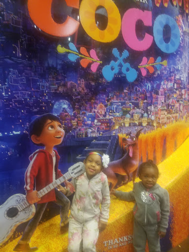 Movie Theater «Bow Tie Cinemas Movieland at Boulevard Square», reviews and photos, 1301 N Boulevard, Richmond, VA 23230, USA