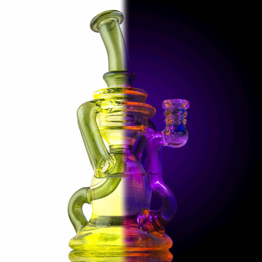 Tobacco Shop «Carbon Glass Tech Smoke Shop», reviews and photos, 5840 Stirling Rd, Hollywood, FL 33021, USA