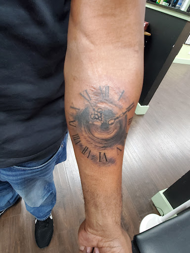 Tattoo Shop «Integrity Tattoo Company», reviews and photos, 286 Eisenhower Dr, Biloxi, MS 39531, USA