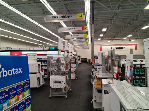 Office Supply Store «Staples», reviews and photos, 2080 W Empire Ave, Burbank, CA 91504, USA