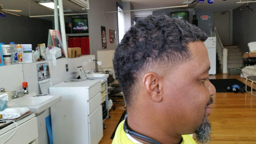 Barber Shop «On Point Barbershop», reviews and photos, 1200 Lincoln Ave, Cincinnati, OH 45206, USA