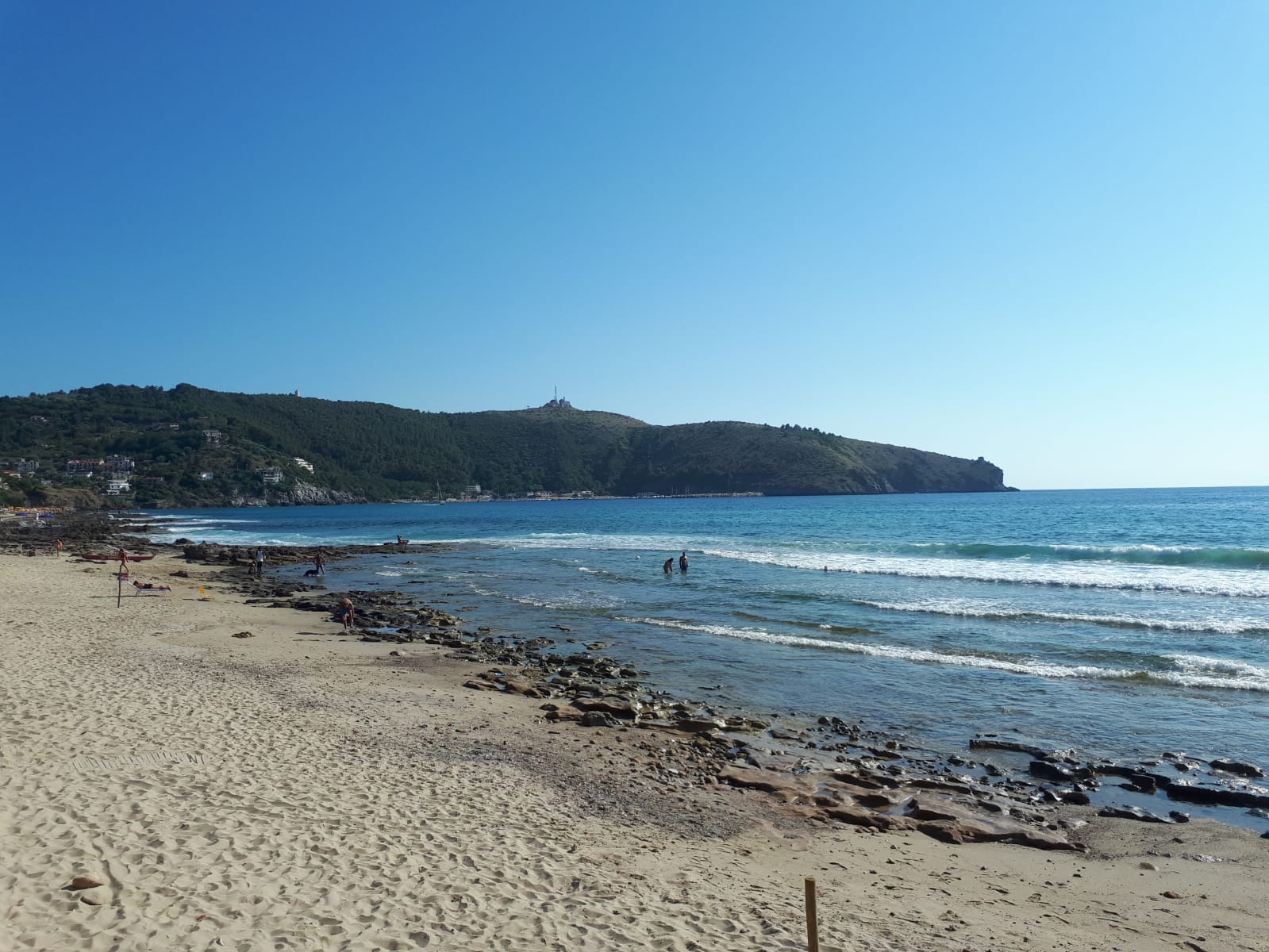 Foto av Spiaggia del Molo dei Francesi - bra husdjursvänlig plats för semester
