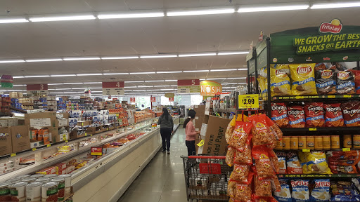 Grocery Store «Grocery Outlet Bargain Market», reviews and photos, 426 W Harder Rd, Hayward, CA 94544, USA