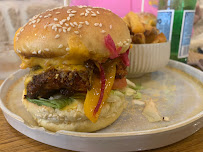 Hamburger du Restaurant méditerranéen Cook'n Saj à Paris - n°6