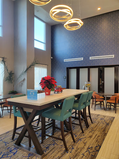 Hampton Inn & Suites Gilroy image