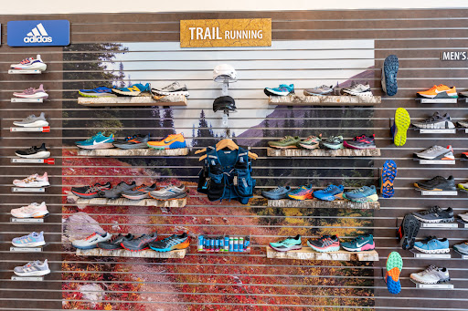 Sporting Goods Store «Road Runner Sports», reviews and photos, 7063 SW Nyberg St, Tualatin, OR 97062, USA