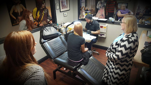 Tattoo Shop «Catch 22 Tattoo», reviews and photos, 1505 Madison Ave, Painesville, OH 44077, USA