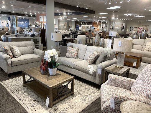 Furniture Store «La-Z-Boy Furniture Galleries», reviews and photos, 12189 Montgomery Rd, Loveland, OH 45140, USA