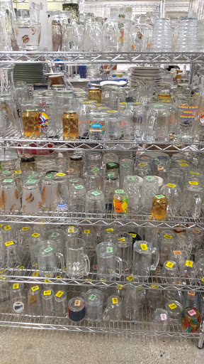 Non-Profit Organization «Goodwill Store & Donation Center», reviews and photos, 10909 W Oklahoma Ave, West Allis, WI 53227, USA