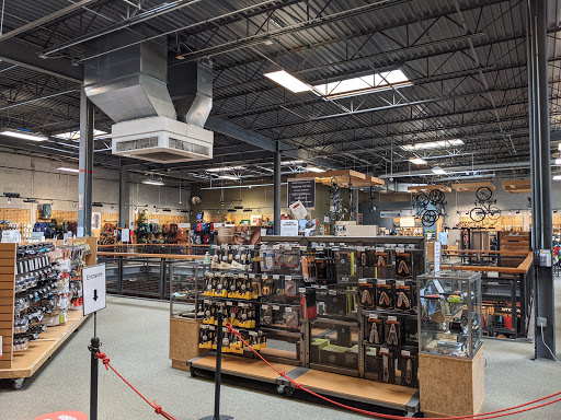 Camping Store «REI», reviews and photos, 11067 Carolina Pl Pkwy, Pineville, NC 28134, USA