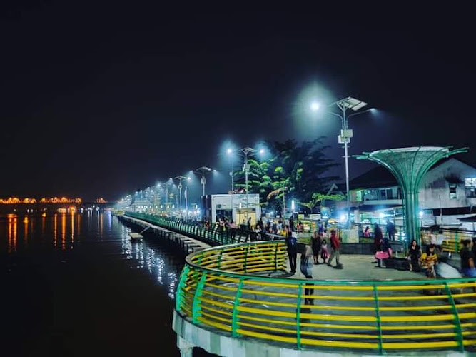 Waterfront Pontianak B