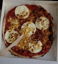 Pepperoni du Pizzas à emporter H24 BOX Les Rousses - n°2