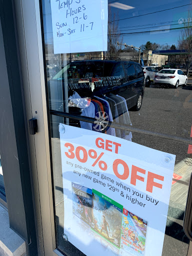 Video Game Store «GameStop», reviews and photos, 1019 Trapelo Rd, Waltham, MA 02452, USA