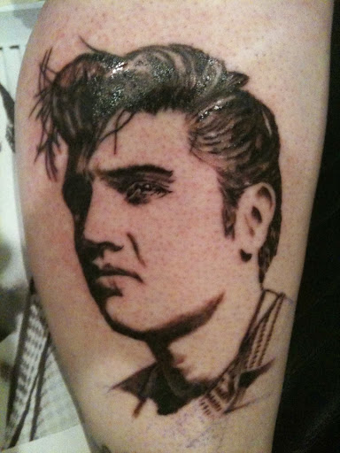 Tattoo Shop «The Shop», reviews and photos, 141 S Grand Ave, Fowlerville, MI 48836, USA