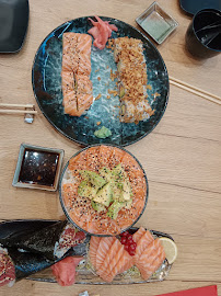 Plats et boissons du Restaurant japonais OAHU Restaurant sushi poke bowl bubble tea à Paris - n°14
