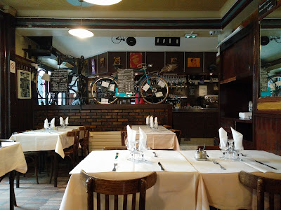 Les Trois Frères à Paris