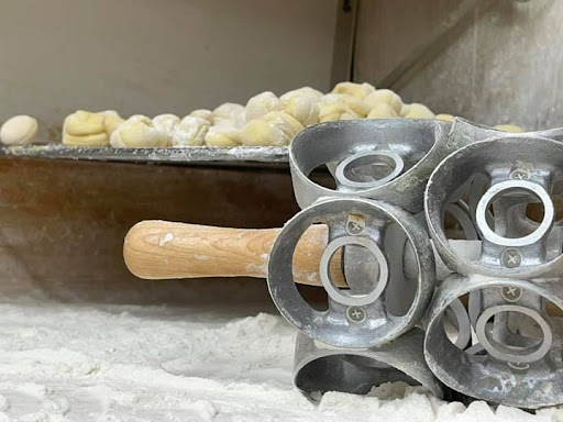 Donut Shop «The Donut Shop», reviews and photos, 115 Brook Ave, South Hill, VA 23970, USA