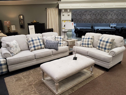 Furniture Store «Mor Furniture for Less», reviews and photos, 5156 N Blackstone Ave, Fresno, CA 93710, USA