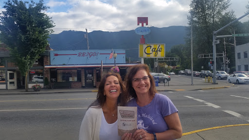 Outdoor Sports Store «Pro Ski and Mountain Service», reviews and photos, 108 W North Bend Way, North Bend, WA 98045, USA