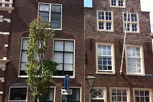 NEXT Leiden image