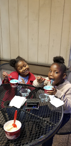 Ice Cream Shop «Cold Stone Creamery», reviews and photos, 4247 Atlantic Ave, Long Beach, CA 90807, USA